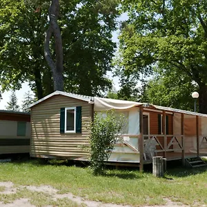 camping-la-pinde.hotels-rhonealpes.com/